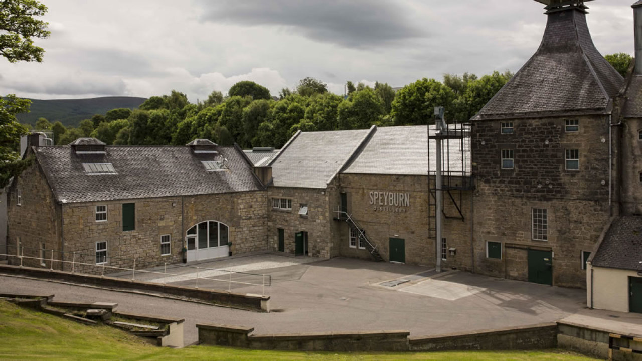 Speyburn Distillery Courtyard